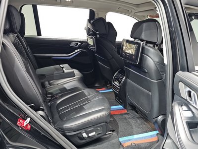 2020 BMW X7 缩略图 13