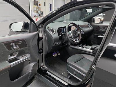 MERCEDES-BENZ GLA - 10