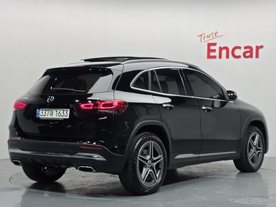 MERCEDES-BENZ GLA - 3