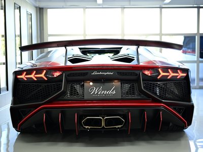 LAMBORGHINI AVENTADOR ROADSTER - 9