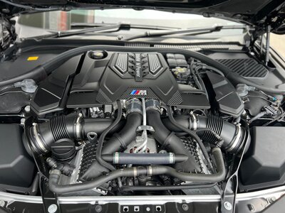 BMW M8 CABRIOLET 2023 thumbnail 53