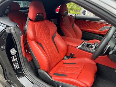 BMW M8 CABRIOLET 2023 thumbnail 29