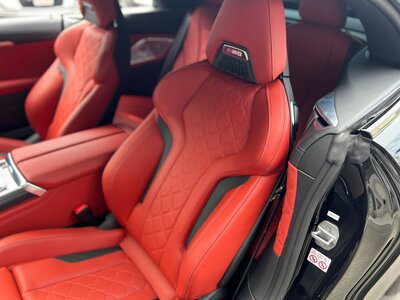 BMW M8 CABRIOLET 2023 thumbnail 33
