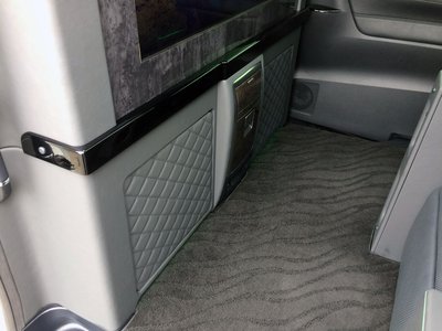 2023 Toyota ALPHARD photo 6