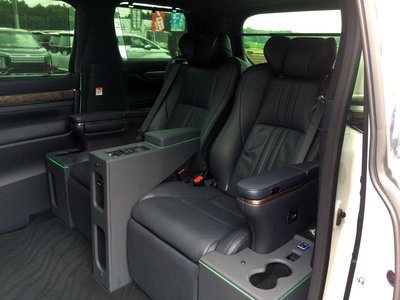 2023 Toyota ALPHARD photo 4