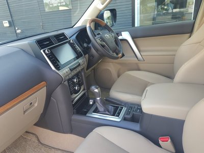 2020 Toyota LAND CRUISER PRADO 缩略图 17