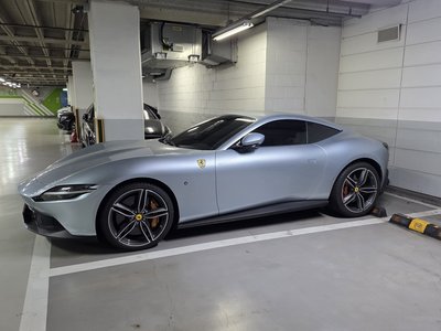 FERRARI ROMA - 2