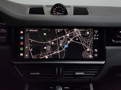 2022 Porsche CAYENNE — миниатюра 18