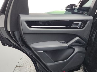 2022 Porsche CAYENNE — миниатюра 15