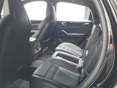 2022 Porsche CAYENNE — миниатюра 25