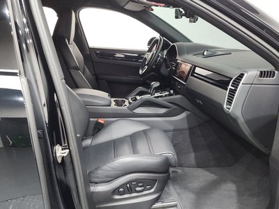 2022 Porsche CAYENNE — миниатюра 16