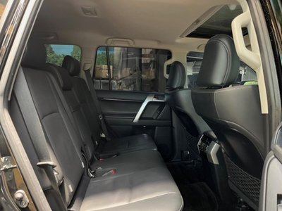 TOYOTA LAND CRUISER PRADO - 9