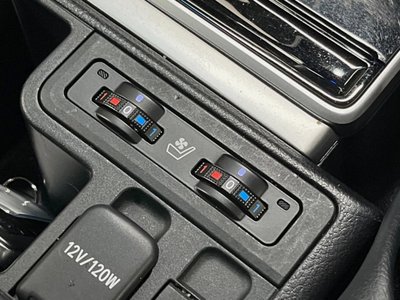 TOYOTA LAND CRUISER PRADO - 7