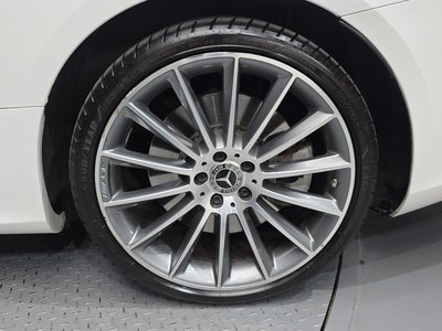 MERCEDES-BENZ E-CLASS - 8