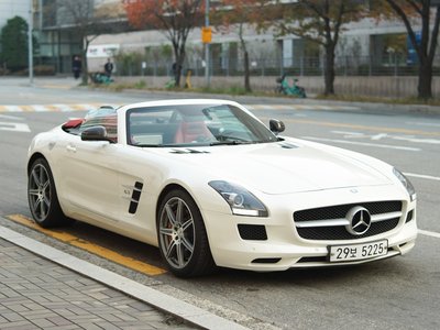 MERCEDES-BENZ SLS AMG