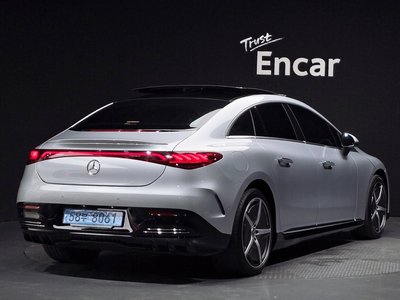 MERCEDES-BENZ EQE - 3