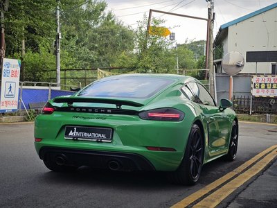 صورة 9 لـ 2021 Porsche 718
