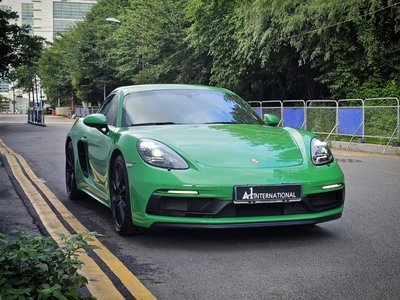 صورة 2 لـ 2021 Porsche 718