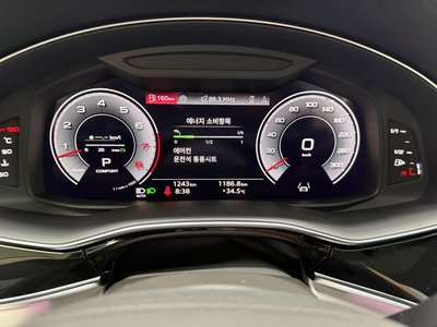 صورة 7 لـ 2025 AUDI Q7