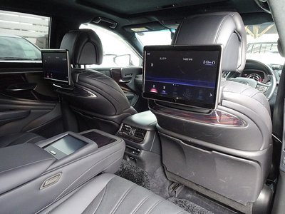 صورة مصغرة 31 لـ 2018 Lexus LS