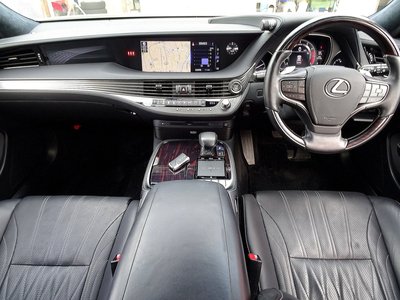 صورة مصغرة 24 لـ 2018 Lexus LS