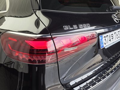 MERCEDES-BENZ GLS - 10