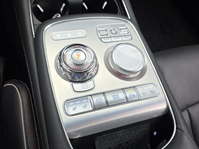 صورة 9 لـ 2022 Genesis G90 (RS4)