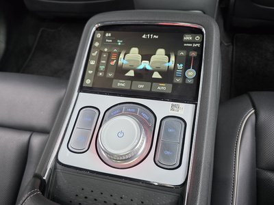 2022 Genesis G90 (RS4) — миниатюра 19