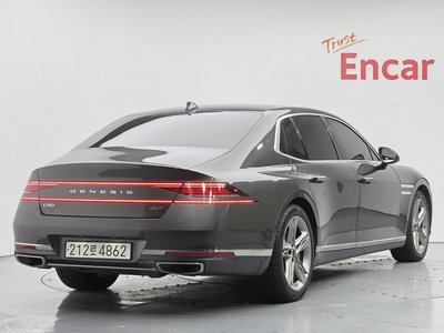 صورة 3 لـ 2022 Genesis G90 (RS4)