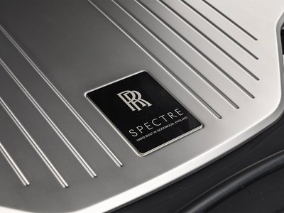 صورة 10 لـ 2024 ROLLS-ROYCE SPECTRE