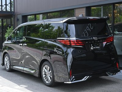 TOYOTA ALPHARD - 3