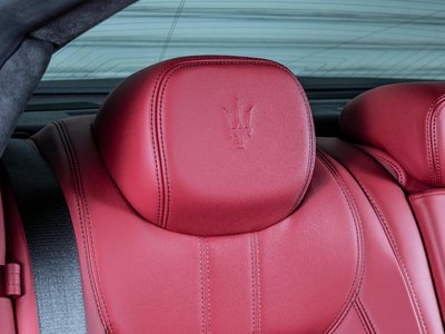 صورة 25 لـ 2021 Maserati GHIBLI