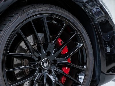 صورة 35 لـ 2021 Maserati GHIBLI