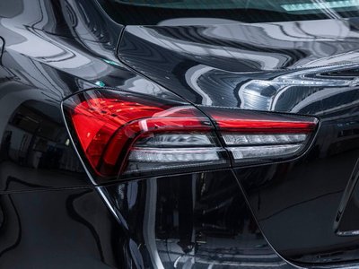 صورة 40 لـ 2021 Maserati GHIBLI