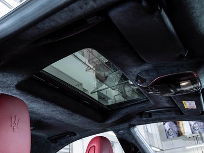 صورة 5 لـ 2021 Maserati GHIBLI