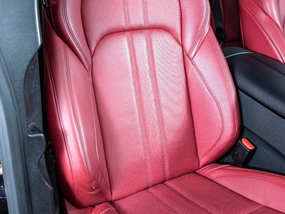 صورة 21 لـ 2021 Maserati GHIBLI