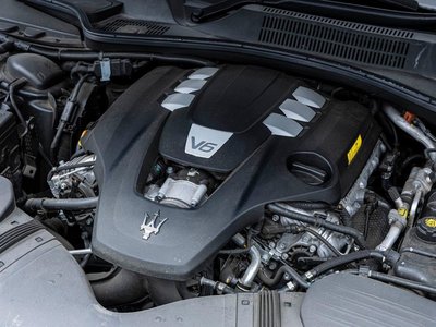 صورة 52 لـ 2021 Maserati GHIBLI