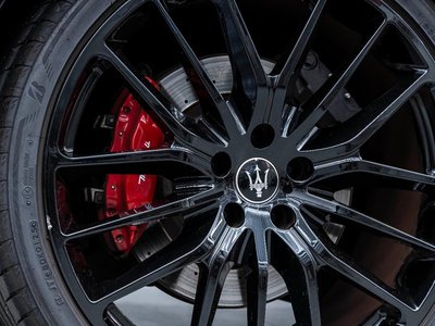 صورة 41 لـ 2021 Maserati GHIBLI