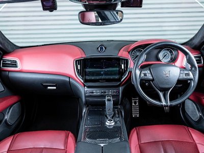 صورة 4 لـ 2021 Maserati GHIBLI