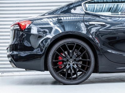 صورة 34 لـ 2021 Maserati GHIBLI
