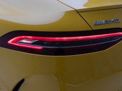 صورة 9 لـ 2023 Mercedes-BENZ GT AMG