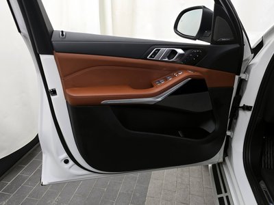 2024 BMW X7 缩略图 14