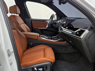 2024 BMW X7 缩略图 17