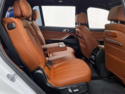 2024 BMW X7 缩略图 18
