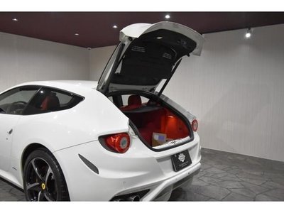 صورة مصغرة 16 لـ 2013 Ferrari FF