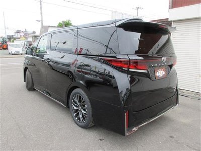 2026 Toyota VELLFIRE 照片 2