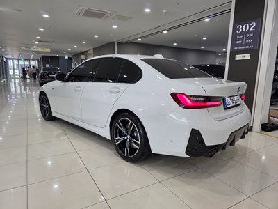 BMW 3 SERIES - 5