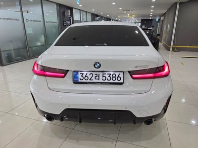 BMW 3 SERIES - 3
