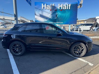 PORSCHE MACAN - 9