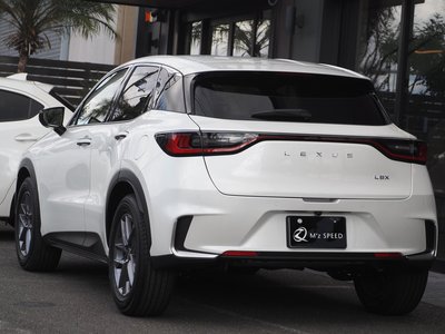 LEXUS LBX - 3